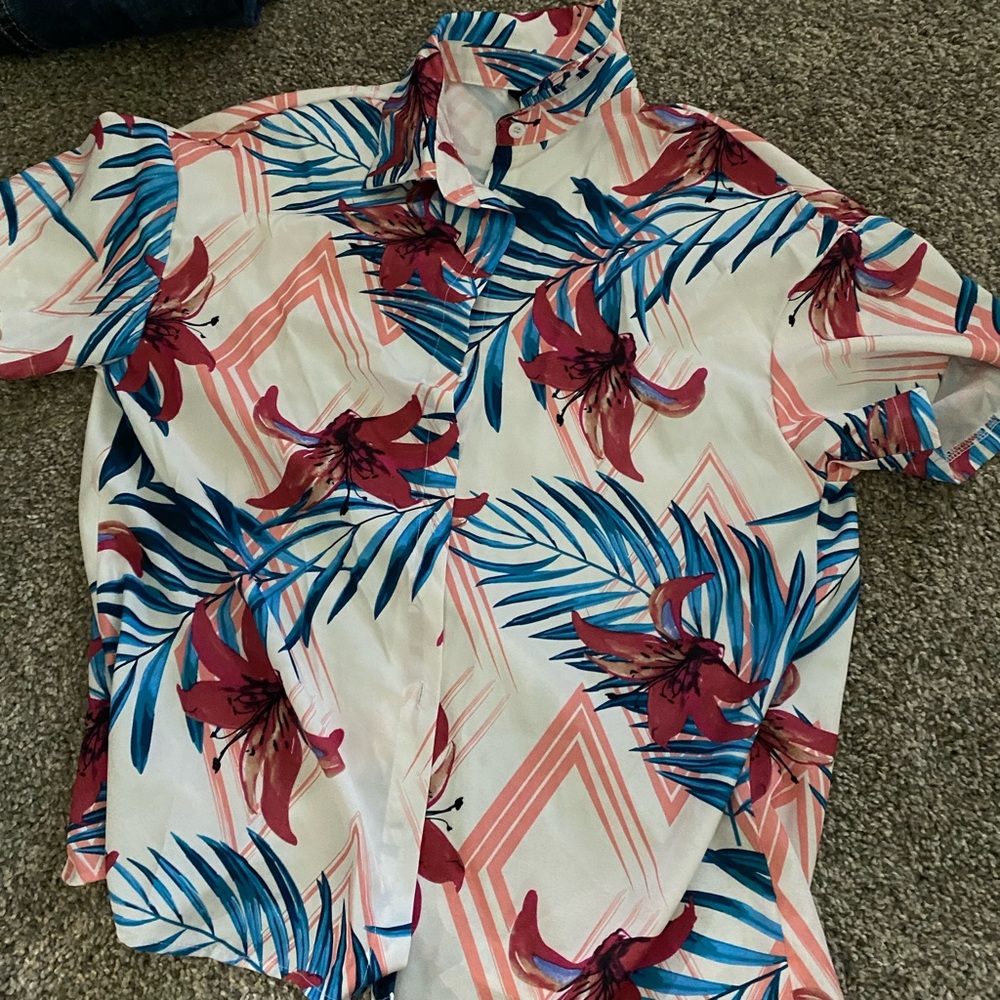 Button up Hawaiian shirt